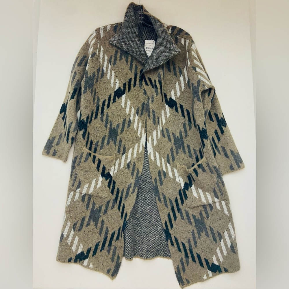 Joseph A pixel grid Womens Beige Long Sweater Jacket Size Medium (613)